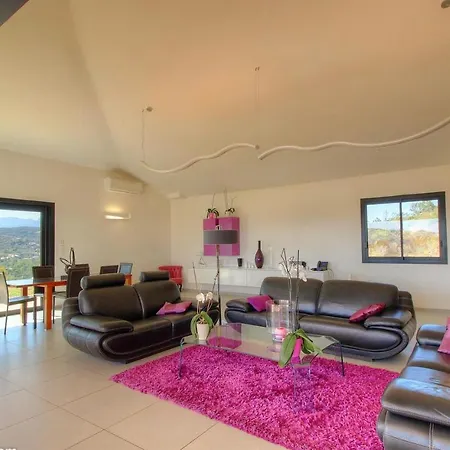 فيلة Ville Santa Giulia *